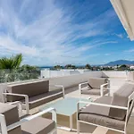 New Luxurious 4-Bdrm Villa Next To Beach/Golf — La Finca