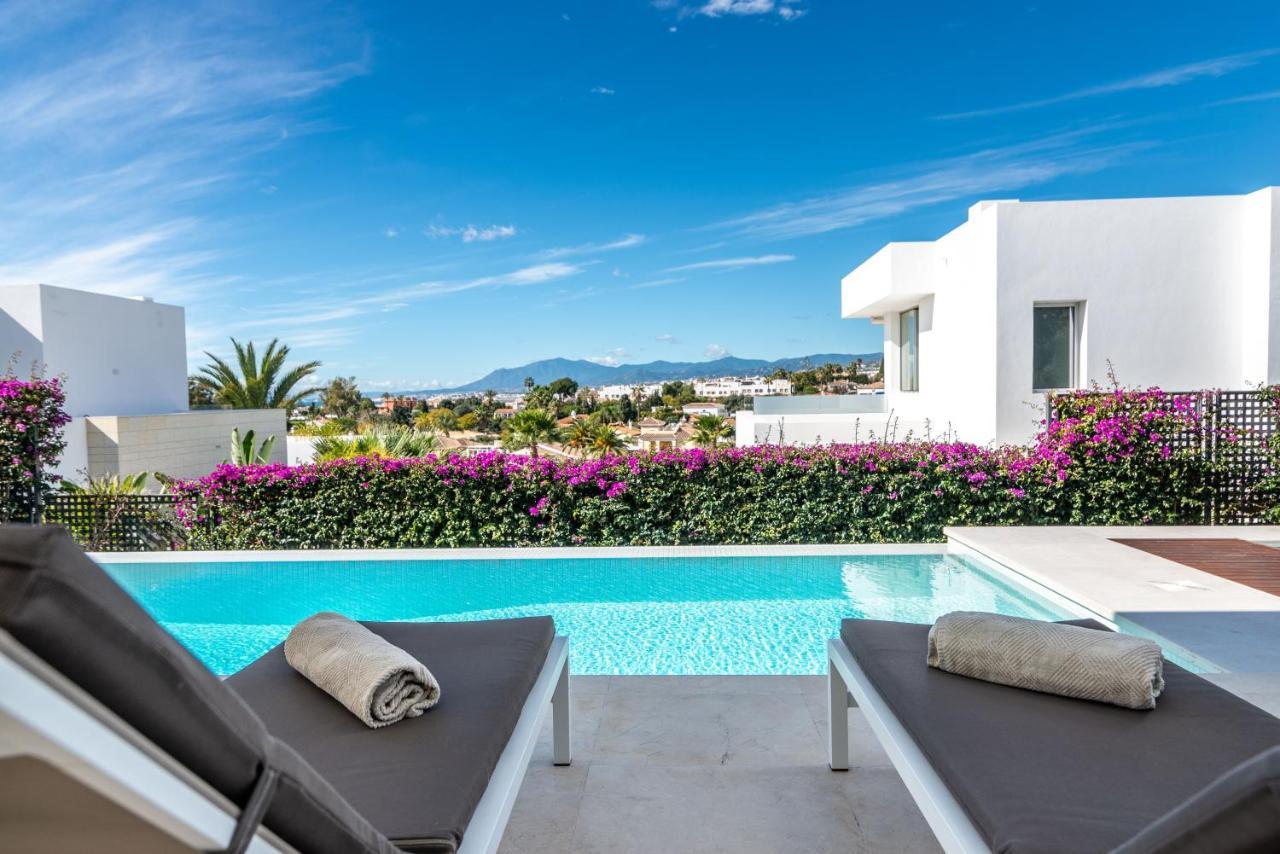 New Luxurious 4-bdrm Next To Beach/golf — La * Marbella
